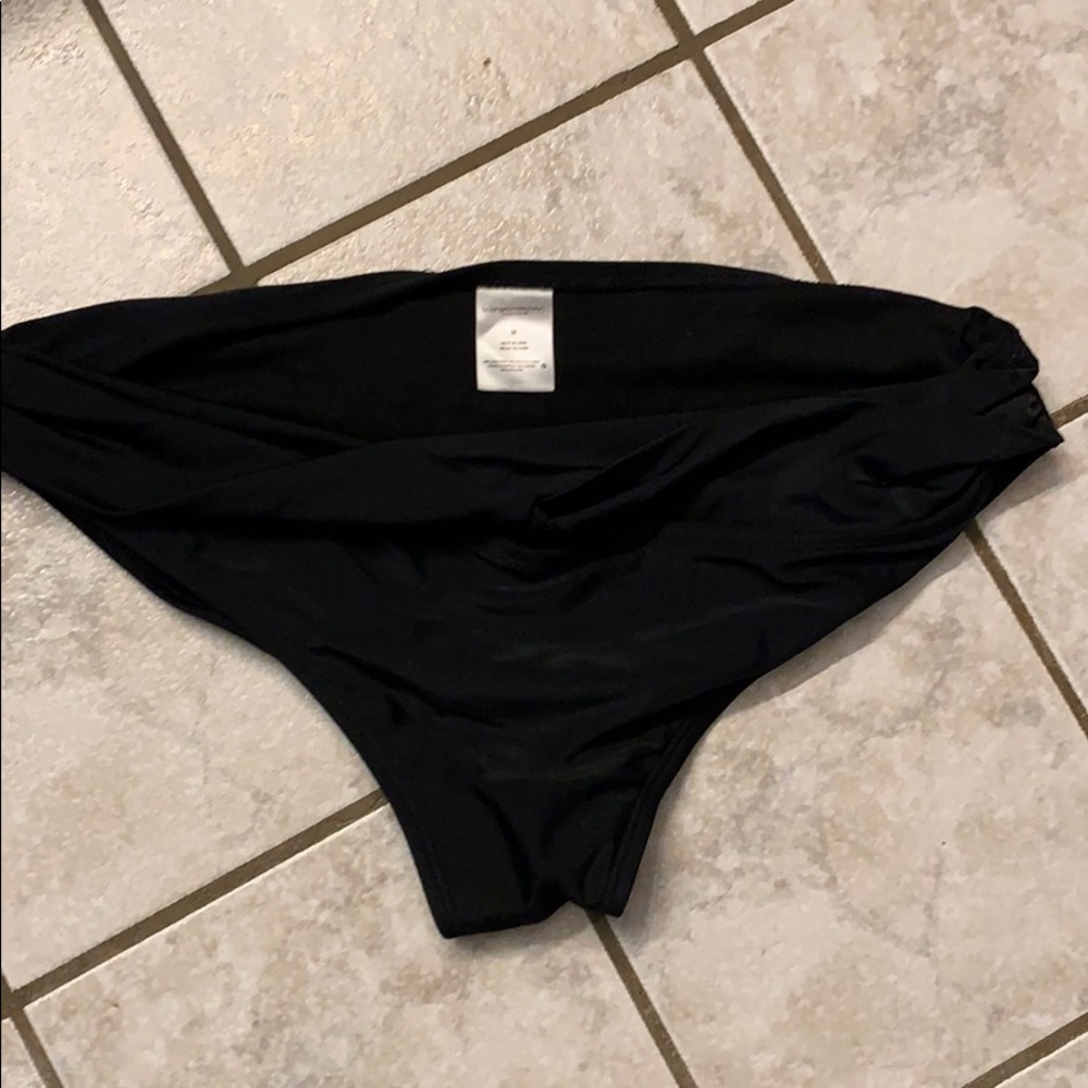Maternity swim bottoms